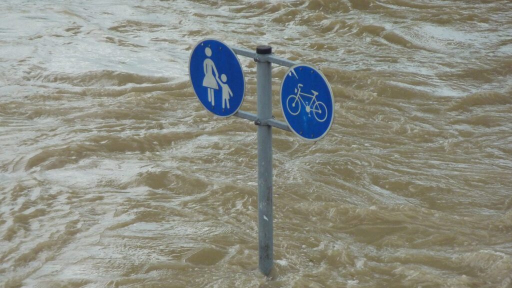 flood_water_signs